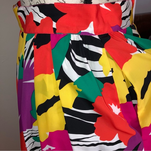 Lloyd Williams VINTAGE 80’s Pleated Floral Midi Skirt - Picture 7 of 16